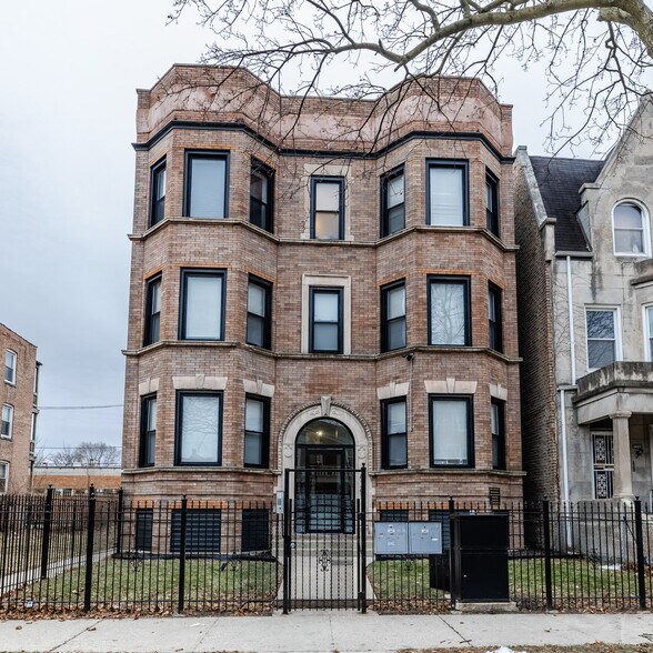 More Photos Of 1439 E 66th Pl, Chicago Apartments For Sale
