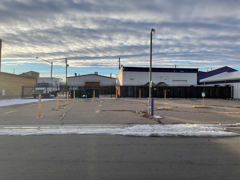 More Photos Of 2515 7th Ave, Garden City Warehouse For Sale