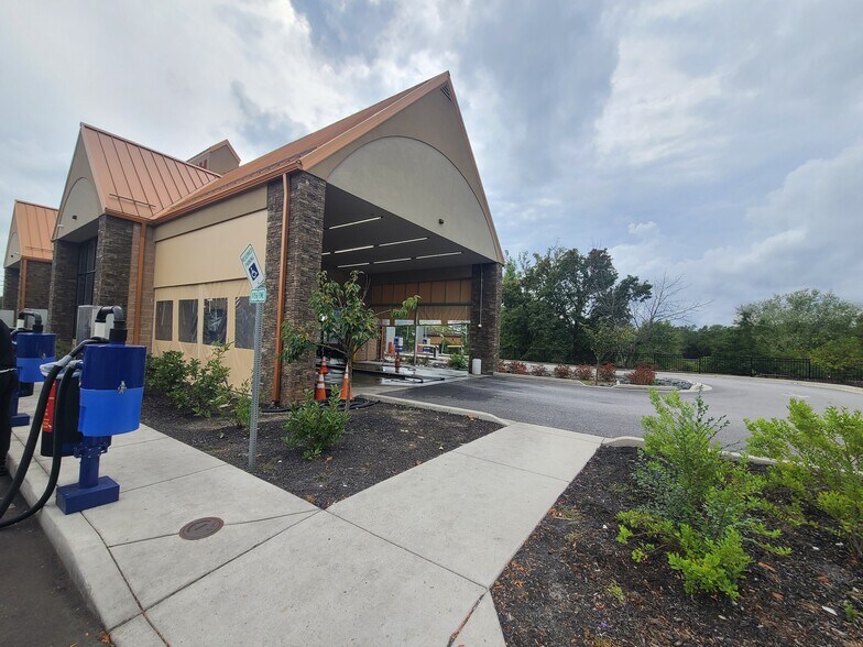 More Photos Of 8776 Philadelphia Rd, Rosedale Restaurant For Sale