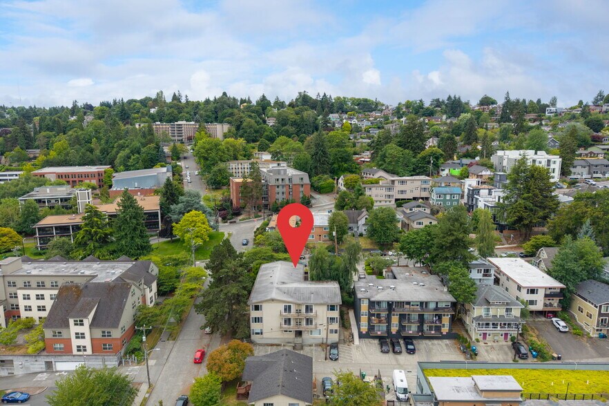 More Photos Of 600 W Emerson St, Seattle Apartments For Sale