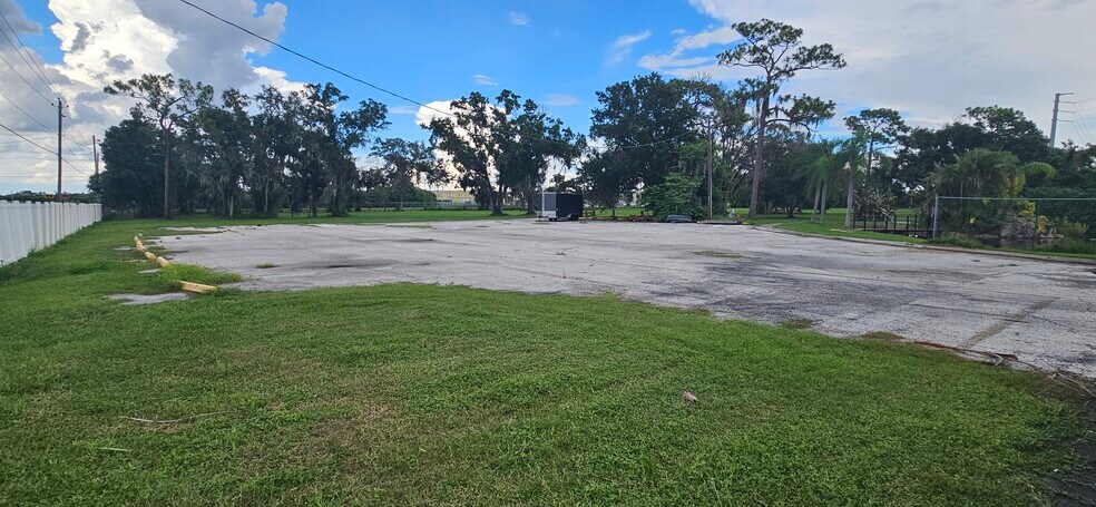 More Photos Of 126 21st St SE, Ruskin Land For Lease