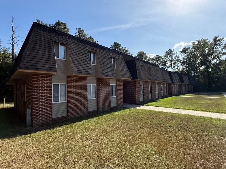More Photos Of 656 Woodyard Rd, Trenton Apartments For Sale