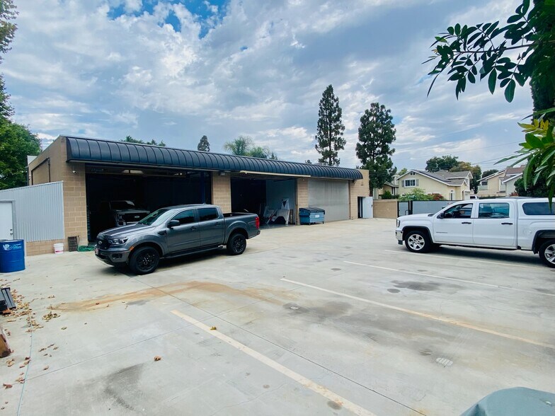 More Photos Of 123 Monte Vista Ave, Costa Mesa Warehouse For Sale