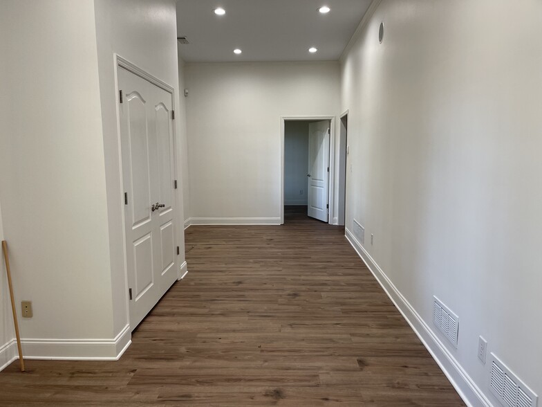 More Photos Of 440 S Peachtree St, Norcross Loft Creative Space For Lease