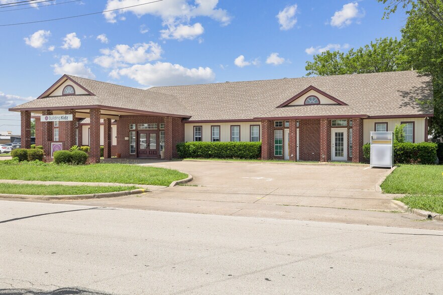 Primary Photo Of 120 S Birmingham St, Wylie Daycare Center For Sale