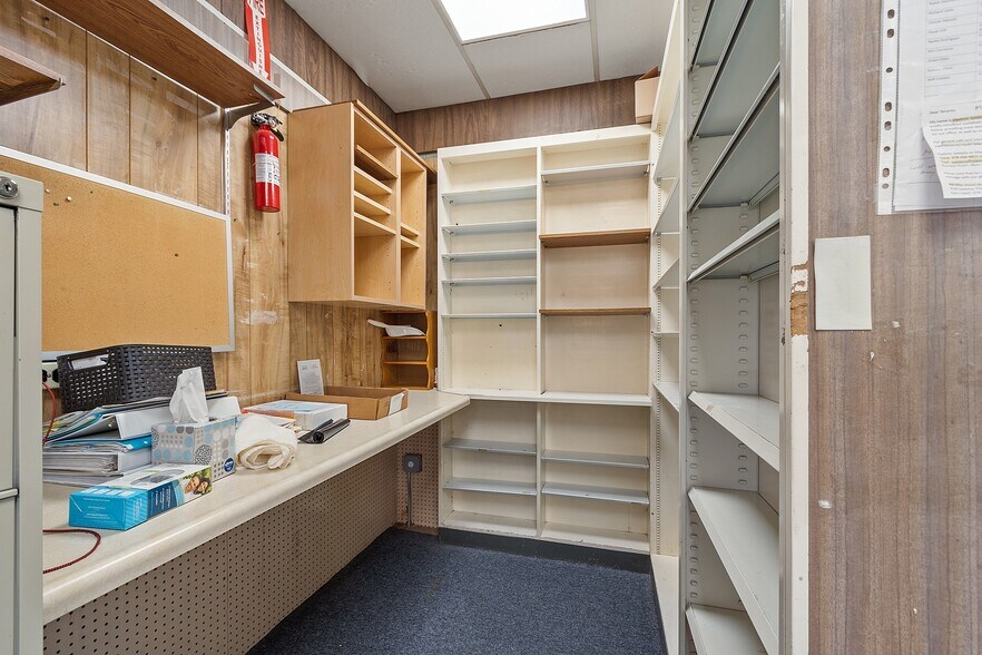 More Photos Of 130 Parker St, Lawrence Office Residential For Sale