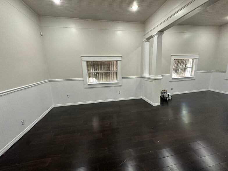 More Photos Of 2009 N Armenia Ave, Tampa Freestanding For Lease