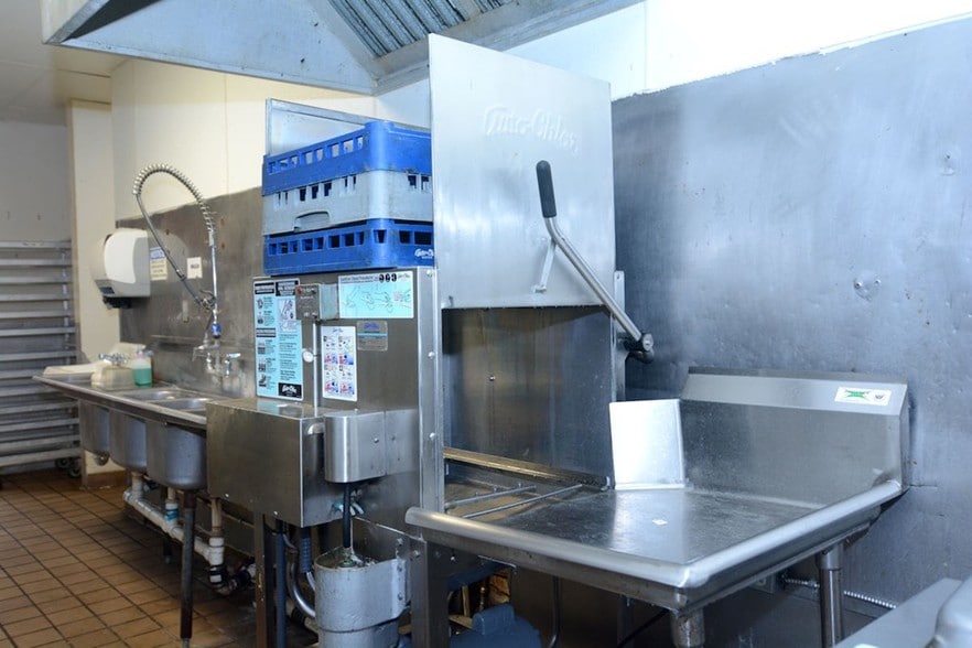 More Photos Of 1111 Dawson Rd, Albany Restaurant For Sale