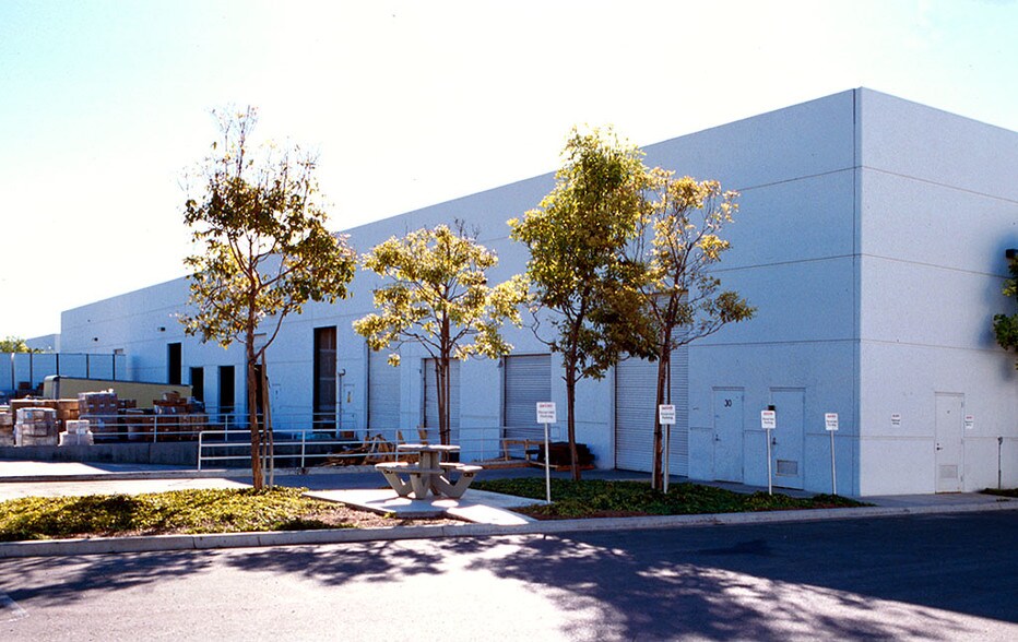 More Photos Of 9830 Siempre Viva Rd, San Diego Unknown For Lease