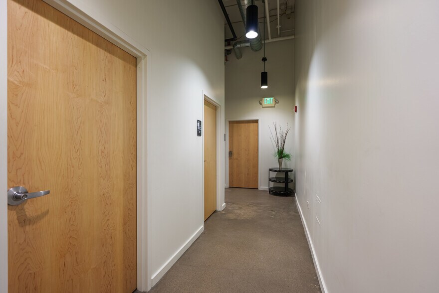 More Photos Of 2210 Blake St, Denver Apartments For Lease