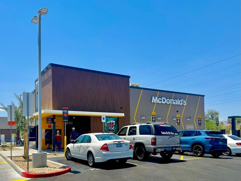 More Photos Of 7940 N Decatur Blvd, Las Vegas Fast Food For Sale