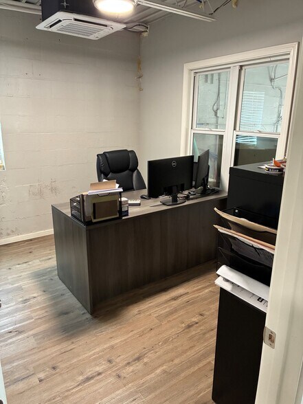 More Photos Of 1000 Knotty Oak Rd, Coventry Industrial For Sale