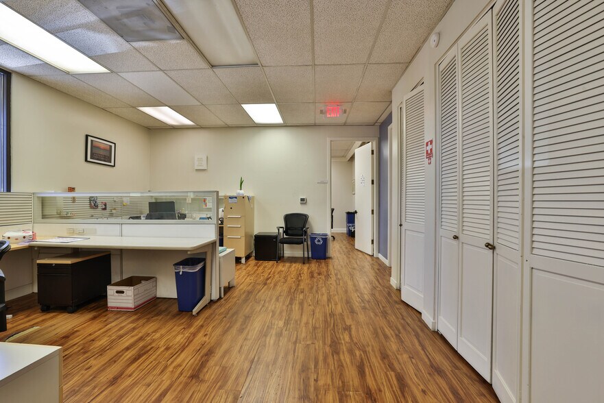 More Photos Of 1156 N 4th St, San Jose Office For Lease