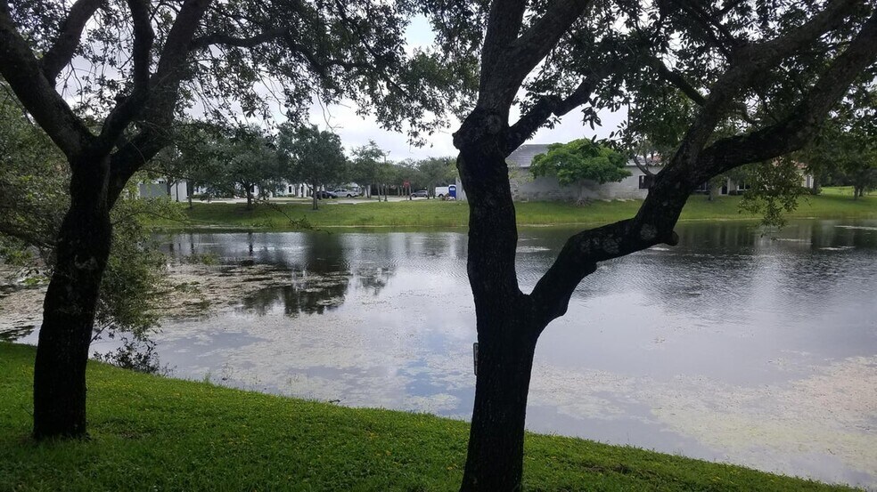 More Photos Of 1402 Royal Palm Beach Blvd, Royal Palm Beach Office For Sale