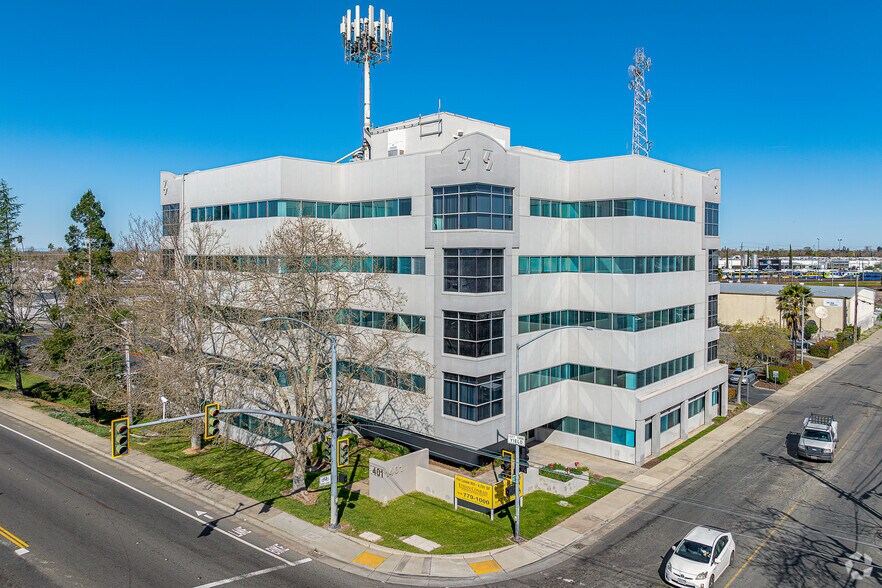 More Photos Of 1401 El Camino Ave, Sacramento Office For Lease