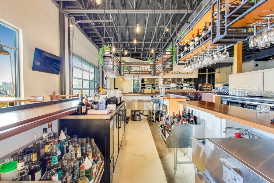 More Photos Of 3552 Market Ln, Kenosha Restaurant For Sale