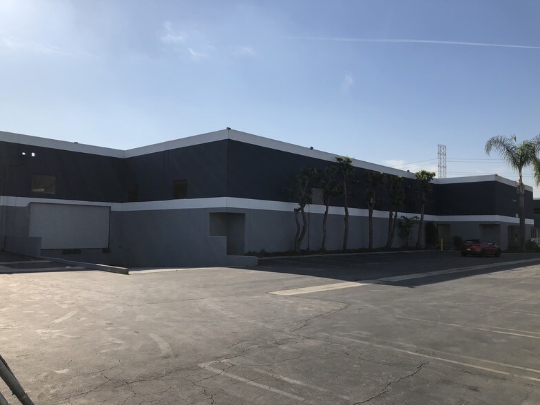 More Photos Of 18101 S Figueroa St, Gardena Warehouse For Lease