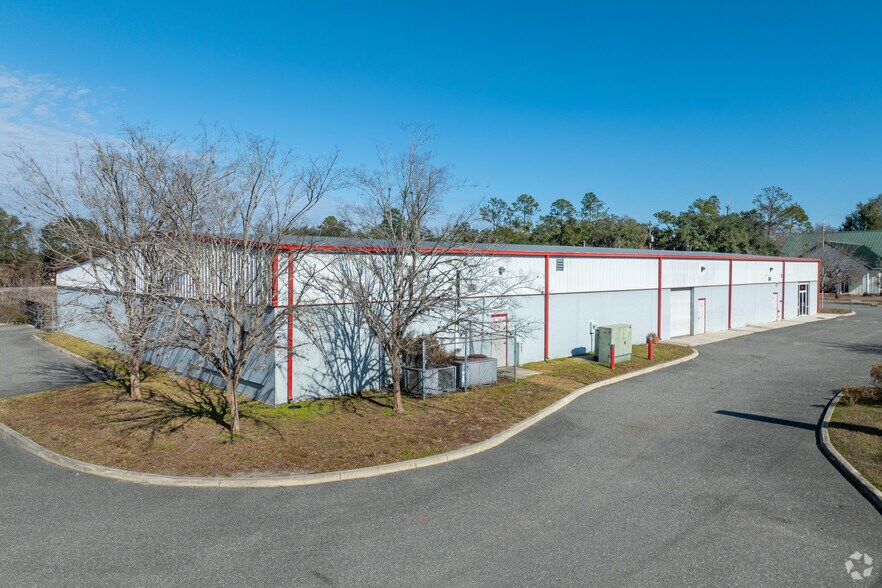 More Photos Of 9985 103rd St, Jacksonville Warehouse For Lease