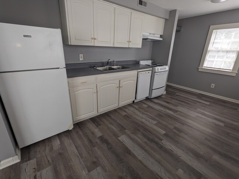 More Photos Of 3933 Warwick Blvd, Kansas City Apartments For Sale