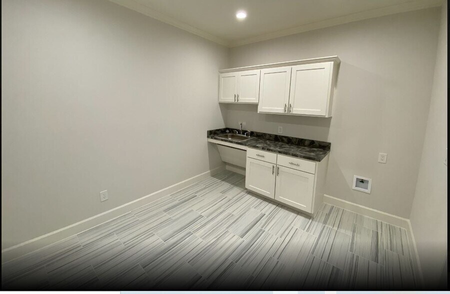 More Photos Of 8751 Collin McKinney Pky, McKinney Office Residential For Lease