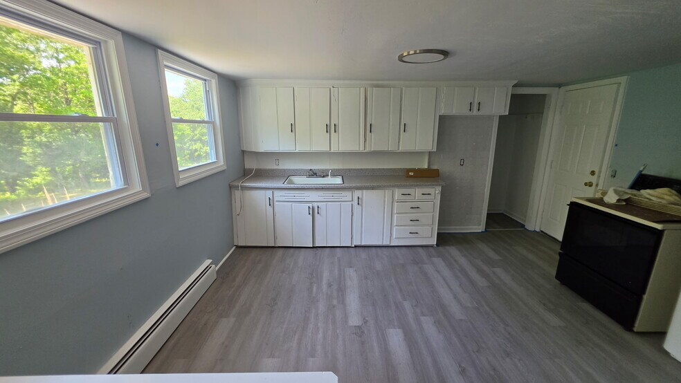 More Photos Of 12-R Jackielyn Cir, Granby Apartments For Sale