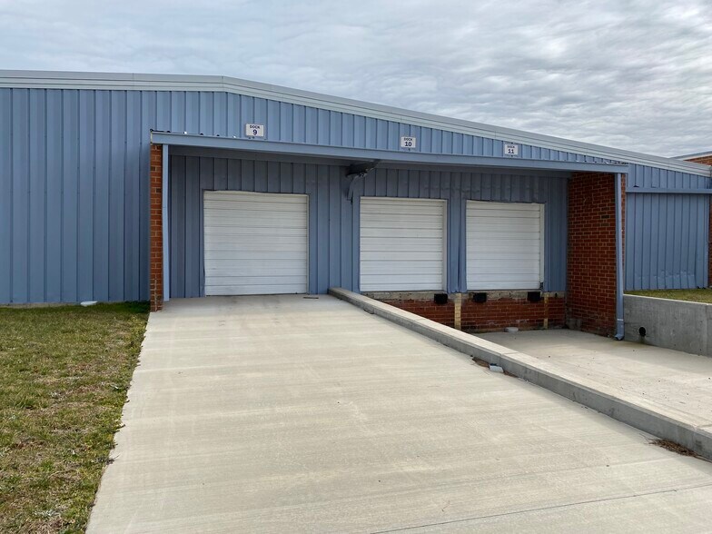 More Photos Of 599 Raleigh Rd, Henderson Warehouse For Lease