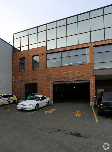 More Photos Of 3045 Douglas St, Victoria Office For Lease