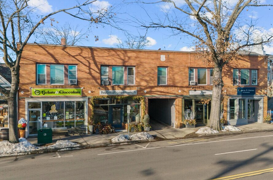 Primary Photo Of 232-238 E Putnam Ave, Cos Cob Apartments For Lease