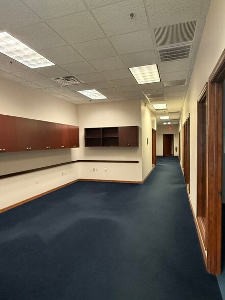 More Photos Of 11031 US Hwy 19 N, Port Richey Medical For Lease