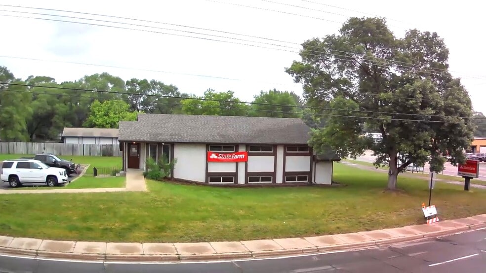 More Photos Of 1299 NE Mississippi St, Fridley Medical For Sale