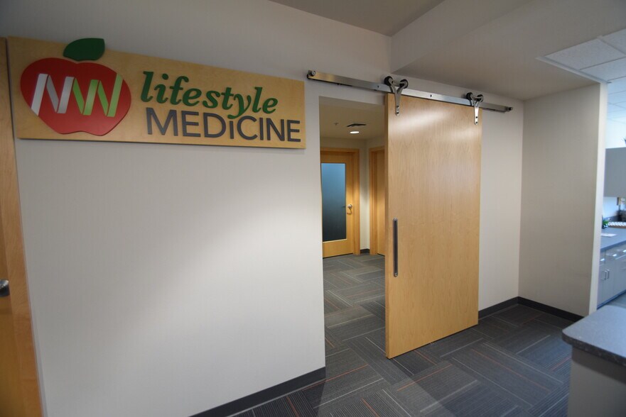 More Photos Of 1025 2nd St NW, Salem Medical For Sale