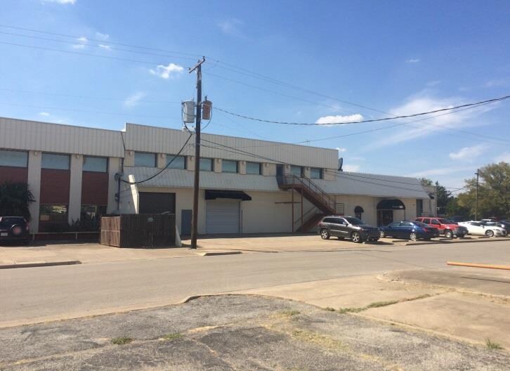 More Photos Of 6125 Airport Fwy, Haltom City Office For Lease