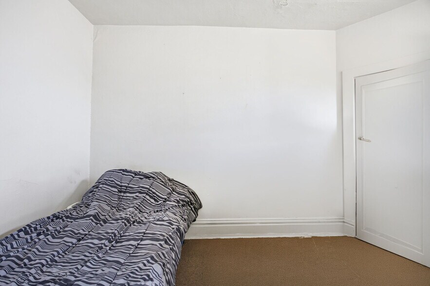 More Photos Of 1712 Termon Ave, Pittsburgh Assisted Living For Sale