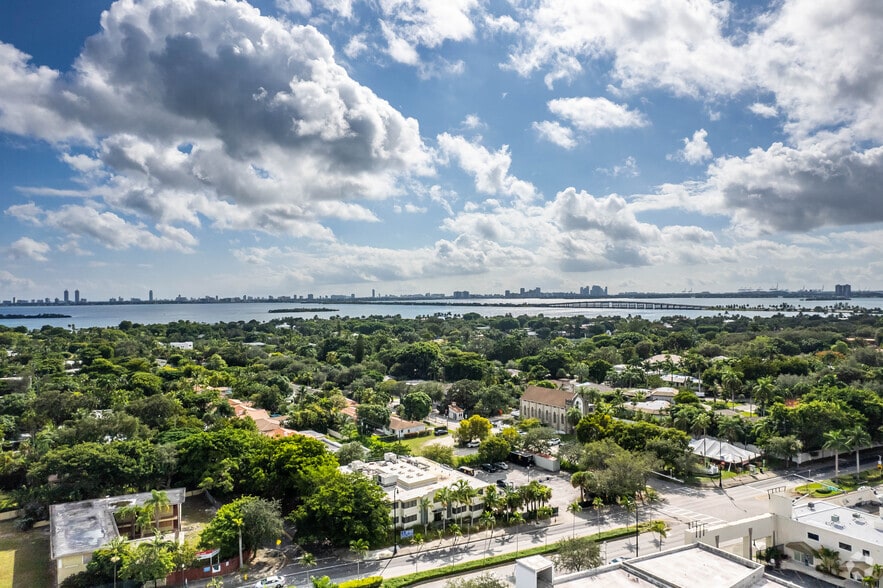 More Photos Of 5061 Biscayne Blvd, Miami Office For Lease