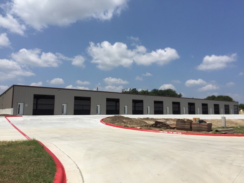 More Photos Of 22108 Hwy 71 W, Spicewood Light Manufacturing For Lease
