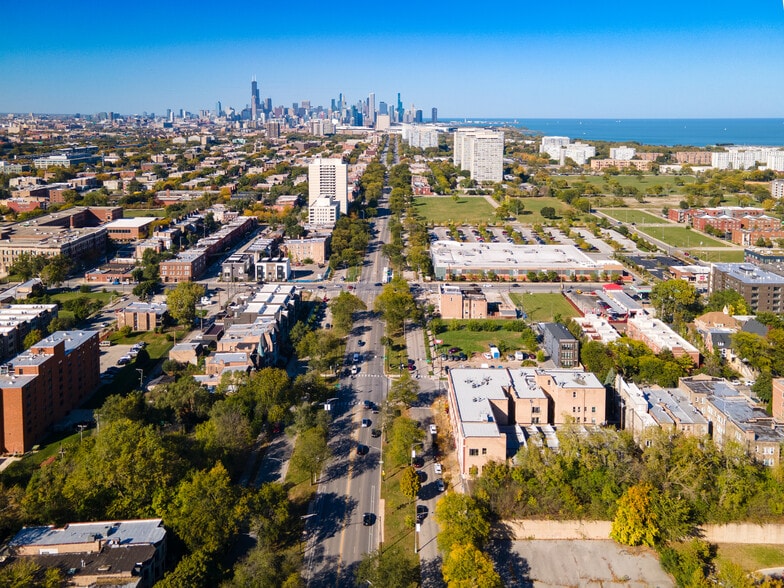 More Photos Of 401-417 E Oakwood Blvd, Chicago Apartments For Sale