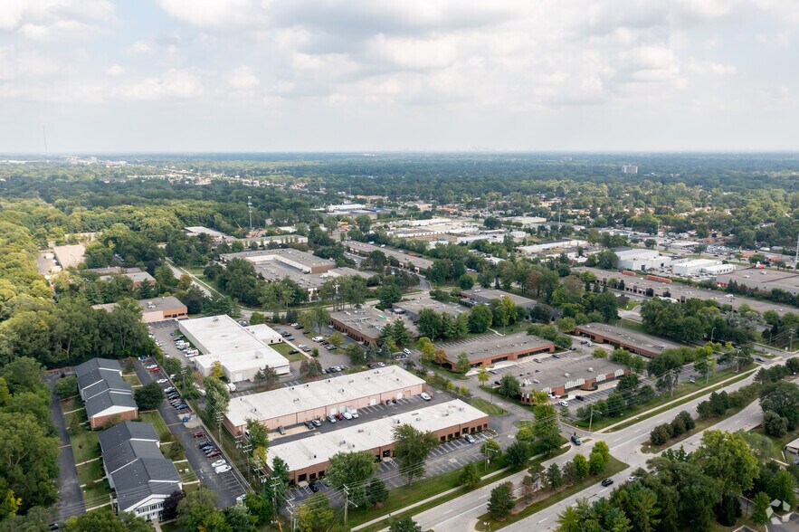 More Photos Of 21455 Melrose Ave, Southfield Unknown For Lease