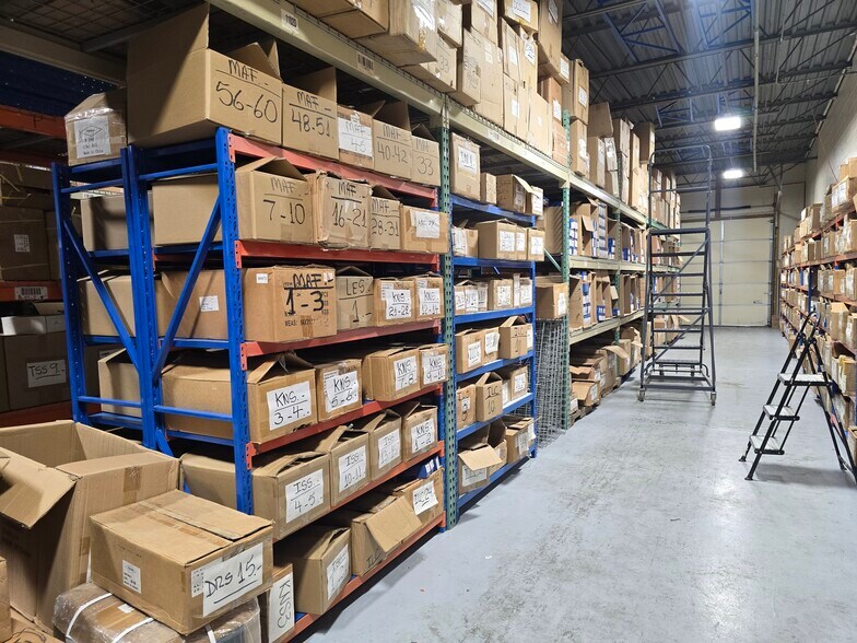 More Photos Of 100 Nancy St, West Babylon Warehouse For Lease