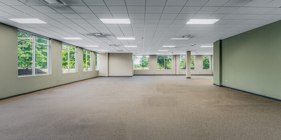 More Photos Of 7345 Goodlett Farms Pky, Cordova Office For Sale