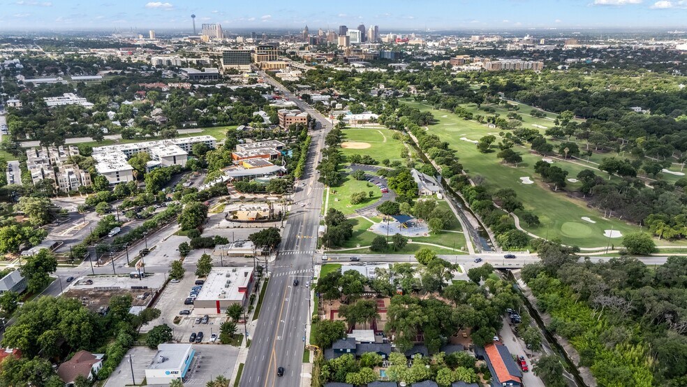 More Photos Of 3015 Broadway St, San Antonio Land For Sale