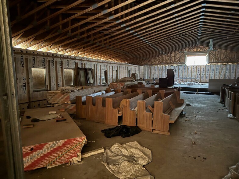 More Photos Of 2367 Jernigan Rd, Jacksonville Religious Facility For Sale