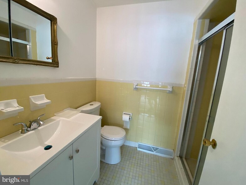 More Photos Of 1071 E Landis Ave, Vineland Medical For Sale