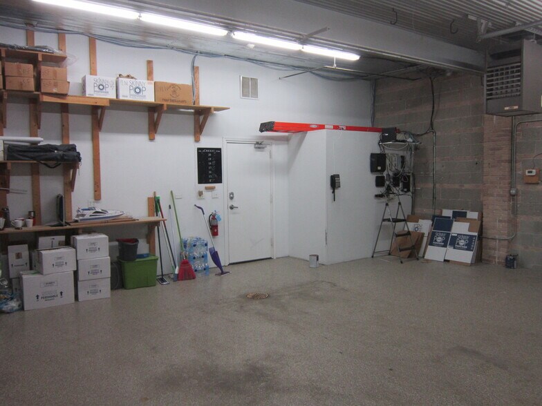 More Photos Of 8135 Monticello Ave, Skokie Office For Sale