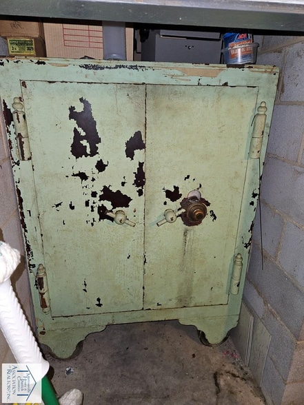 More Photos Of 2611 Riverside Dr, Bassett Office For Sale