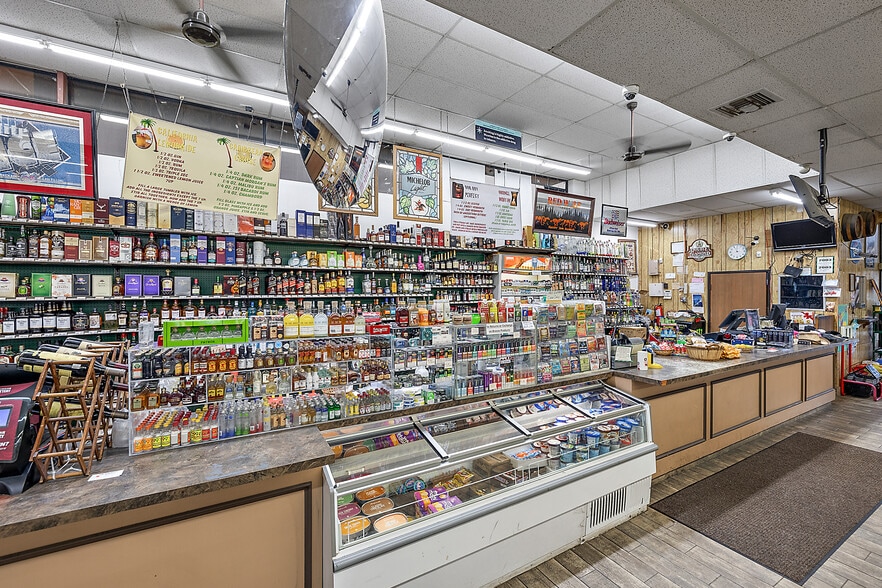 More Photos Of 5625-5655 18 Mile Rd, Sterling Heights Storefront For Sale