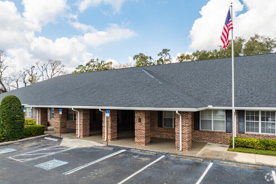 More Photos Of 313 W Fletcher Ave, Tampa Office For Lease