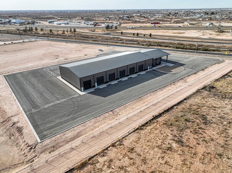 Primary Photo Of 5261 W Murphy St, Odessa Industrial For Lease