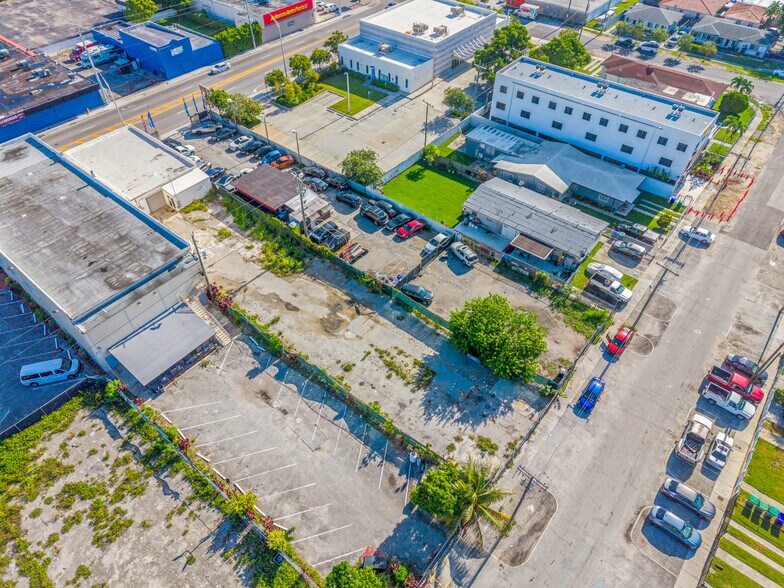 More Photos Of 2548 NW 36th St, Miami Auto Dealership For Lease