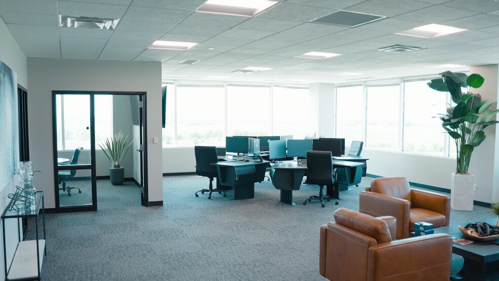 More Photos Of 12200 N Ambassador Dr, Kansas City Medical For Lease