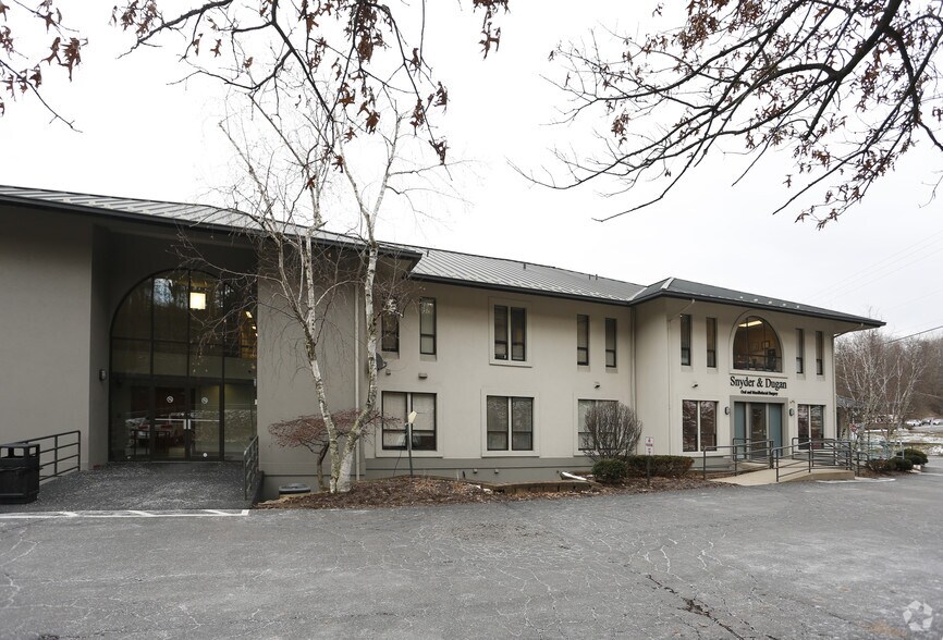 More Photos Of 9401 McKnight Rd, Pittsburgh Office For Lease